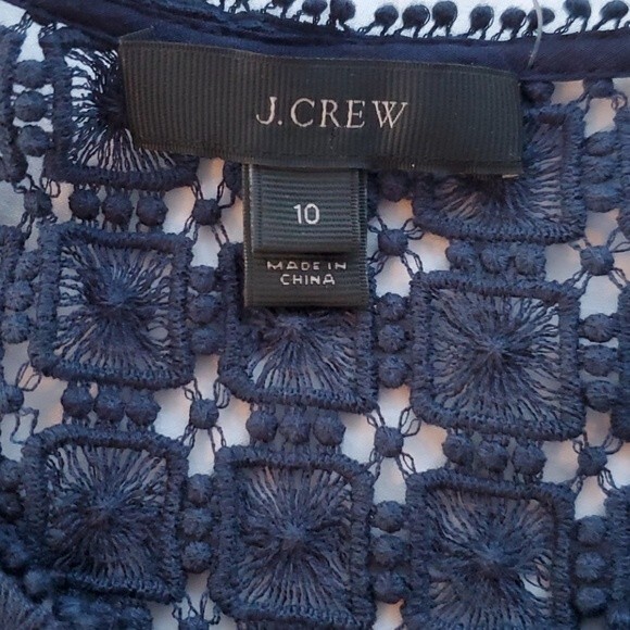 J. CREW NAVY BLUE LIGHTWEIGHT GAUZY COTTON PEASANT TOP LACE SIZE 10 - Picture 2 of 6
